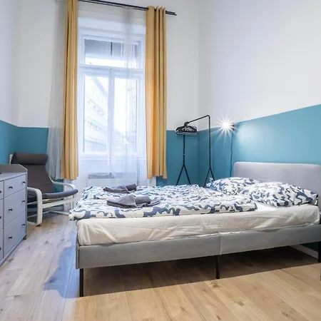 Holiday home 4-bedroom Comfort In The Citycenter F38