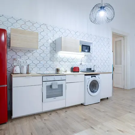 4-bedroom Comfort In The Citycenter F38